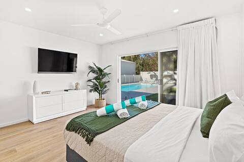 Beach House On Milkypine