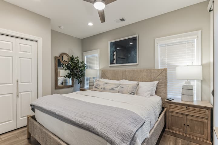 Dhoma e gjumit në katin e parë