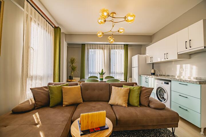 3Bedroom Bright&Comfy&Spaciousness With Balcony gallery image 3