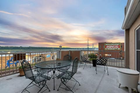 Downtown Condo on the River