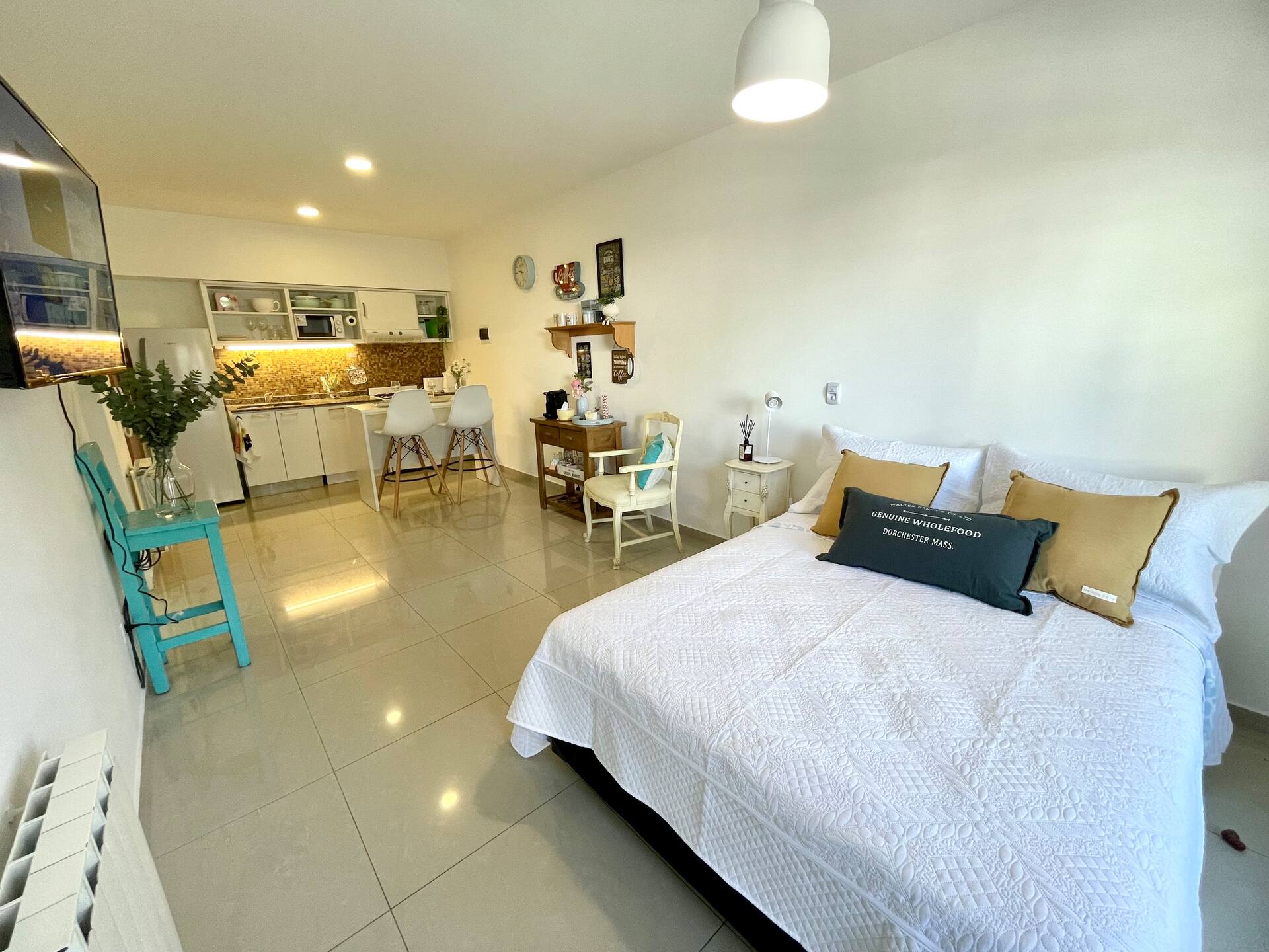 New! Cute & Cozy Studio