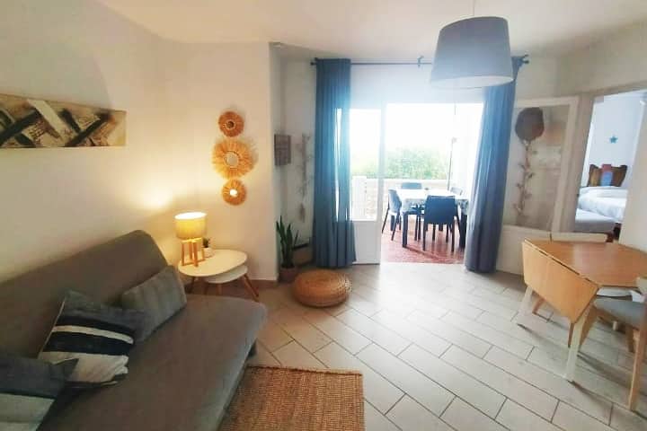 Obývacia izba apartmánu a salónik