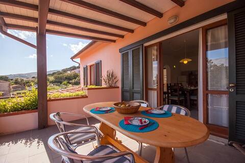 MICHELE Apartment in the countryside