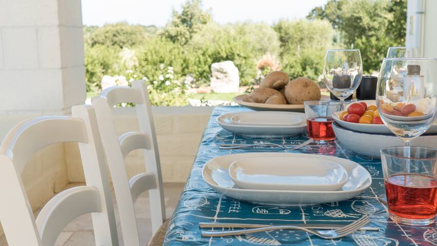 Chic two bedroom villa with private pool & BBQ gallery image 3