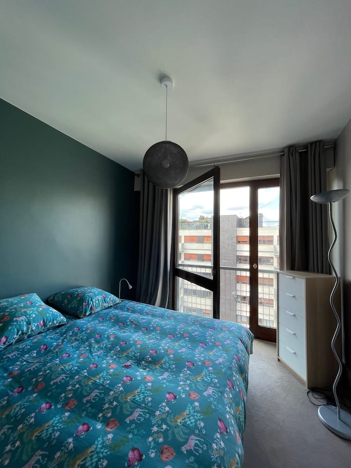 Chambre 2: Lit Queen size