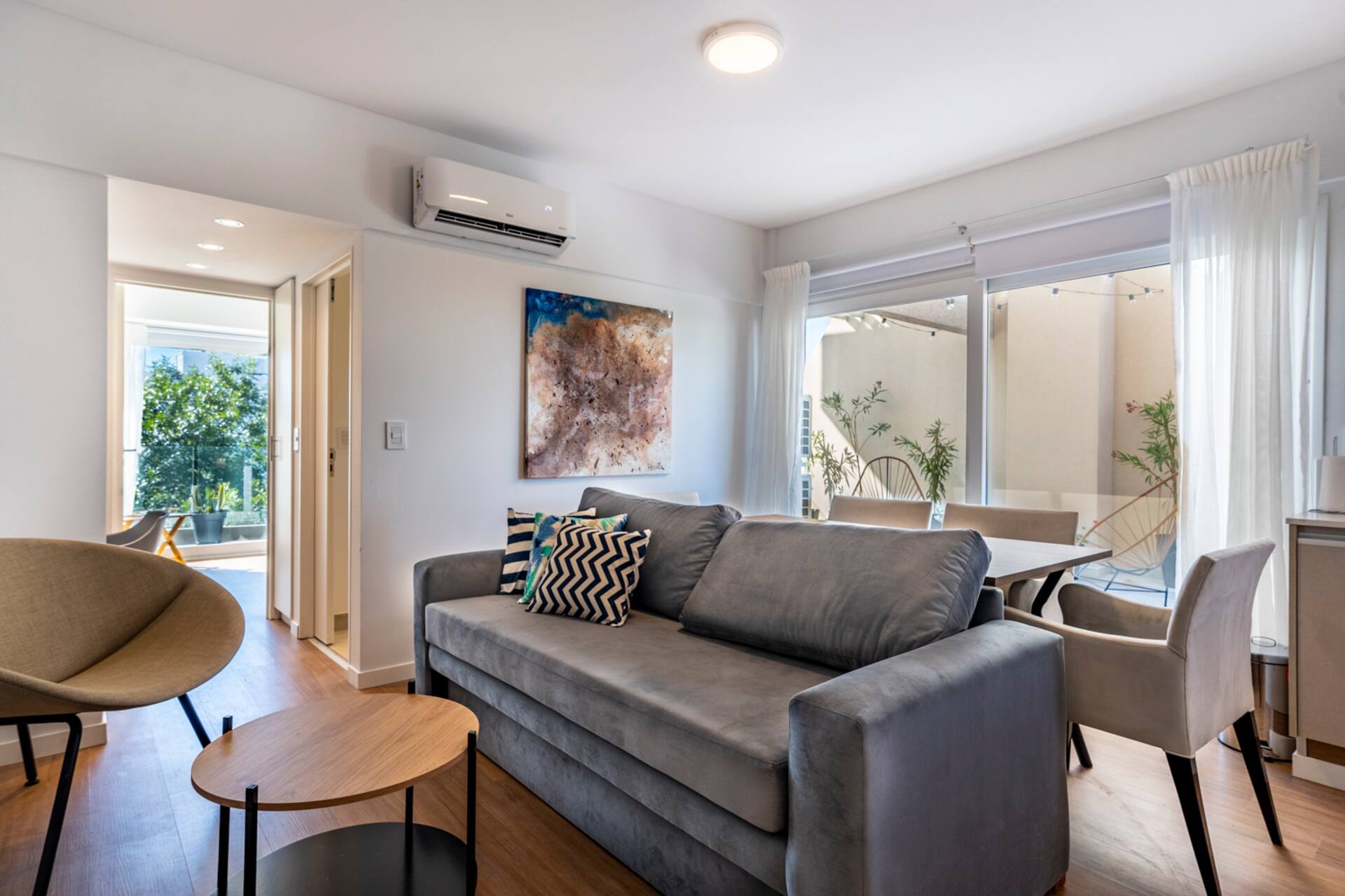 Spacious one br in trendy area