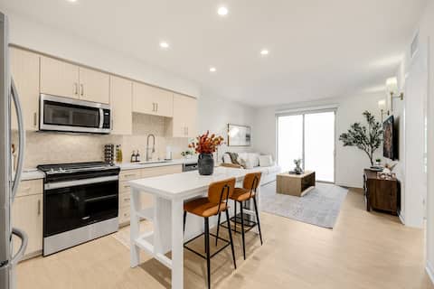 Cozy 1 Bedroom 1 Bathroom Retreat in Irvine