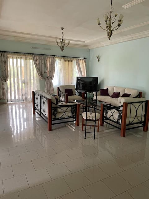 Entire ground floor (2 bedrooms)