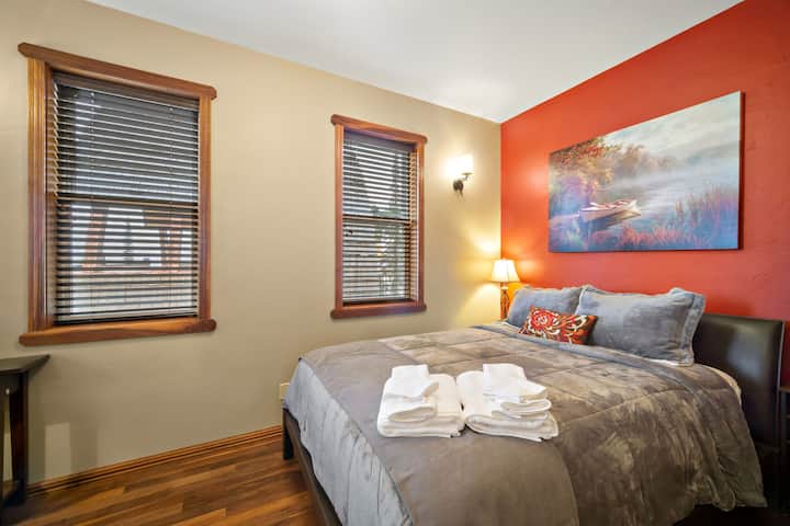 23. Ampia camera da letto 1