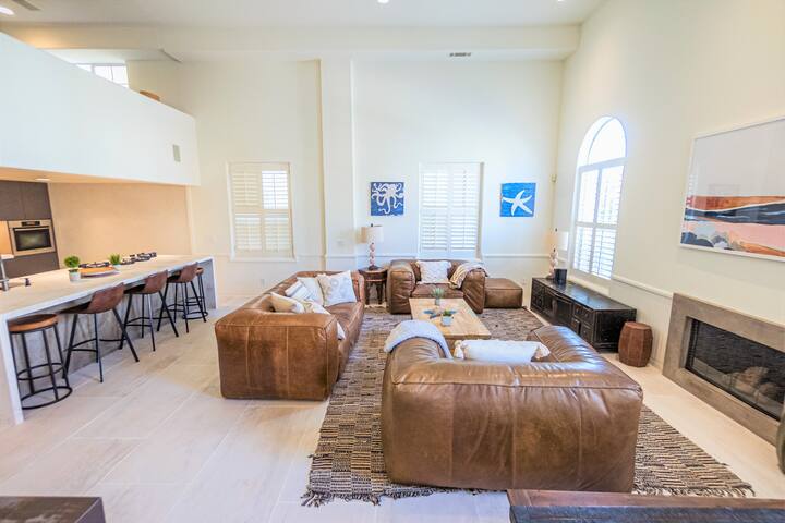 Beach House with Movie Theater gallery image 5