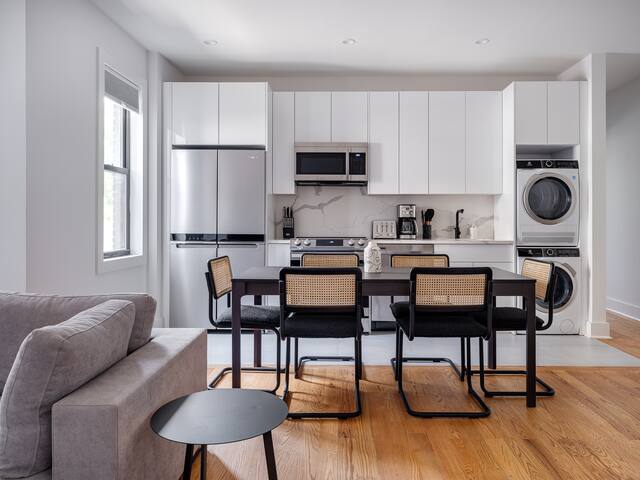 Sunny + Stylish 3Bd – Greenpoint gallery image 3