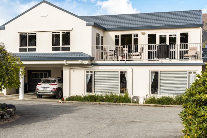 4 Clearwater Court - Wanaka