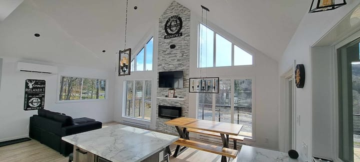 int. front (sofa bed)