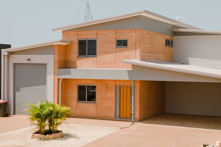 Ningaloo Getaway – 4×3 on the Canals