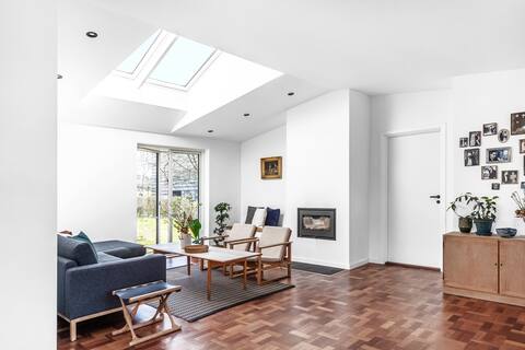 Cozy house with table tennis, foosball, bikes etc.