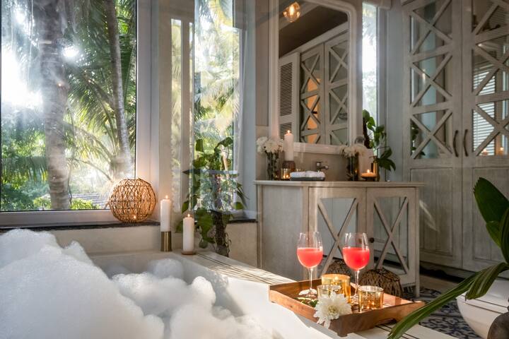 Staymaster Mango Mantra | Pvt  Pool | Modern 4BR