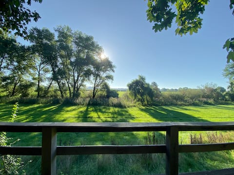 * Estate with views of Deventer