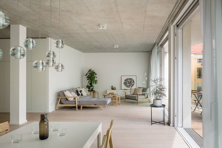 Extended Garden Loft 139 gallery image 2