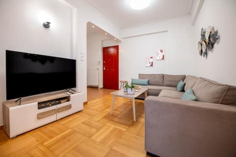 Top performing Airbnb: AinCAC Apartment Athens center in ΠΑΓΚΡΑΤΙ ΙΙ