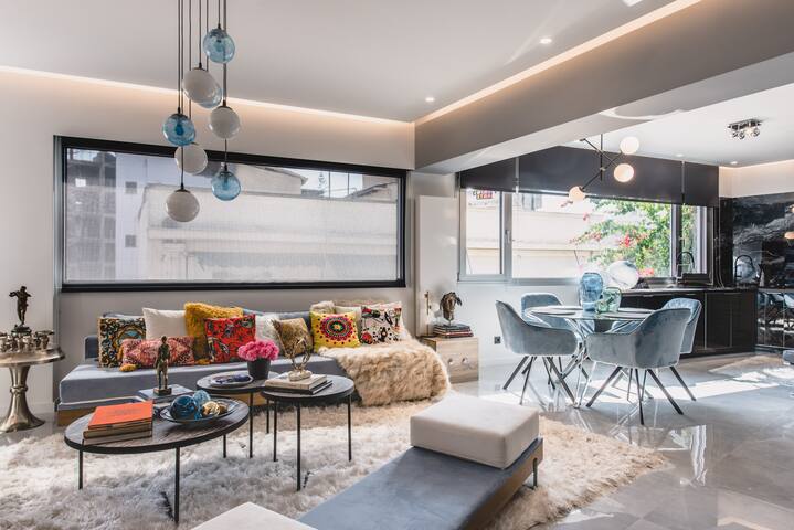 Luxury Apartment in heart of Athens-Blue Graphite gallery image 3