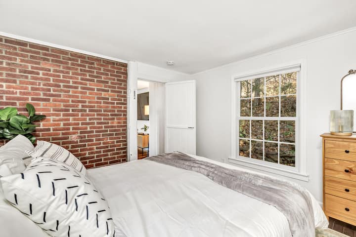 Საძინებელი 3 | საწოლი 152 × 203 სმ | მთავარი სართული