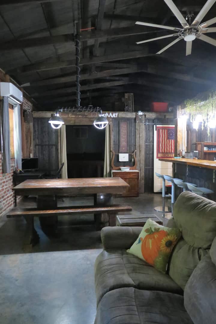 The River House Gem - Cumberland, MD