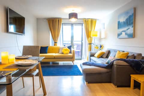Top performing Airbnb: A Modern Flat near Wolverhampton Train Station in City Of Wolverhampton
