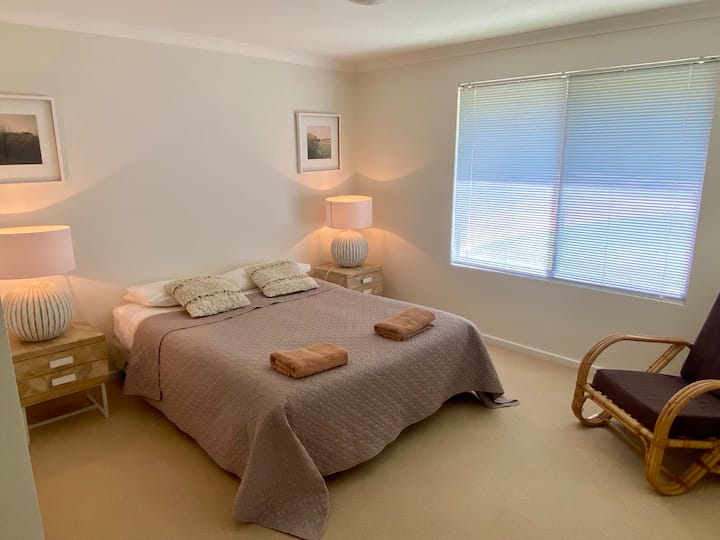 غرفة النوم 2