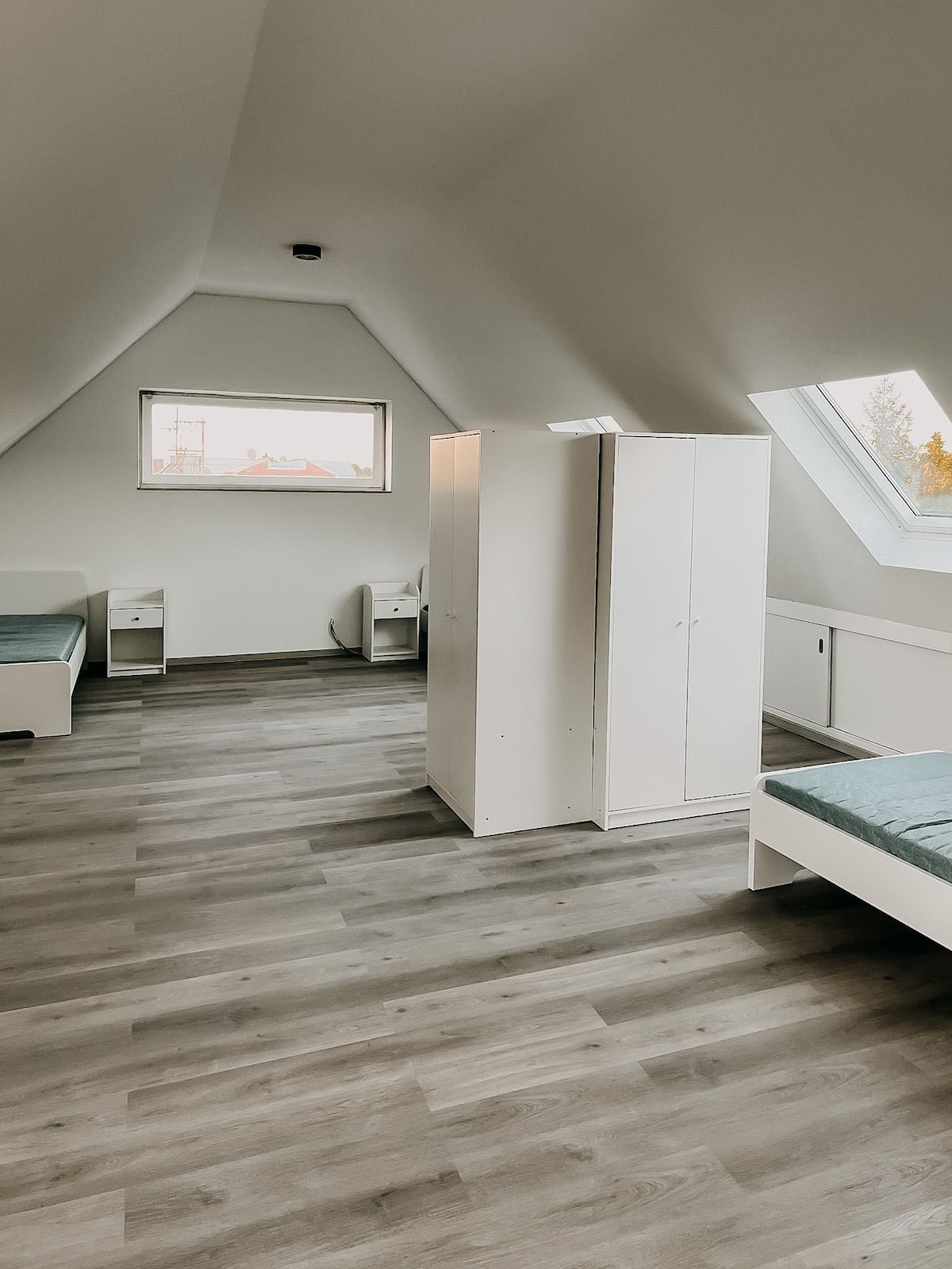 Schlafzimmer groß (1/2)