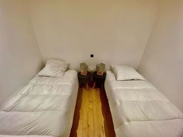 Dhomë gjumi 4