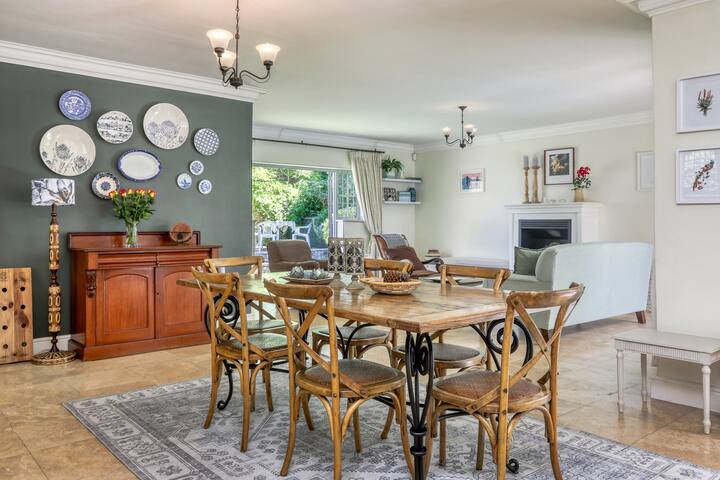 Private home & garden sanctuary gallery image 4