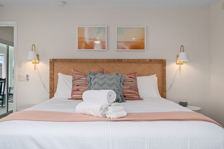 Enjoy a great nights sleep on the first of 3 King sized beds