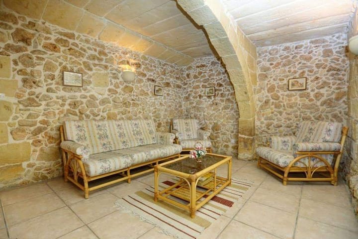 Farmhouse In Gozo - Malta