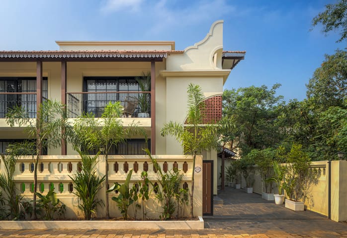 Raga: Luxury 3BHK Pvt Pool Villa | Nr Anjuna Beach