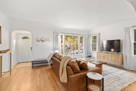 Top Airbnb: Perfect on Pine in Billings