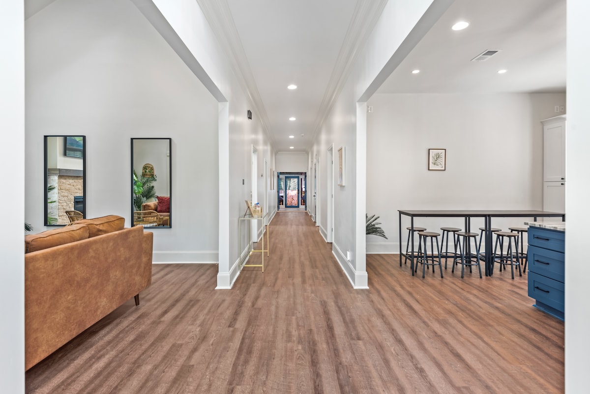 Top Airbnb: Luxury Intown-ATL Spacious Retreat (6 Rms; 10 Bds) in Grove Park