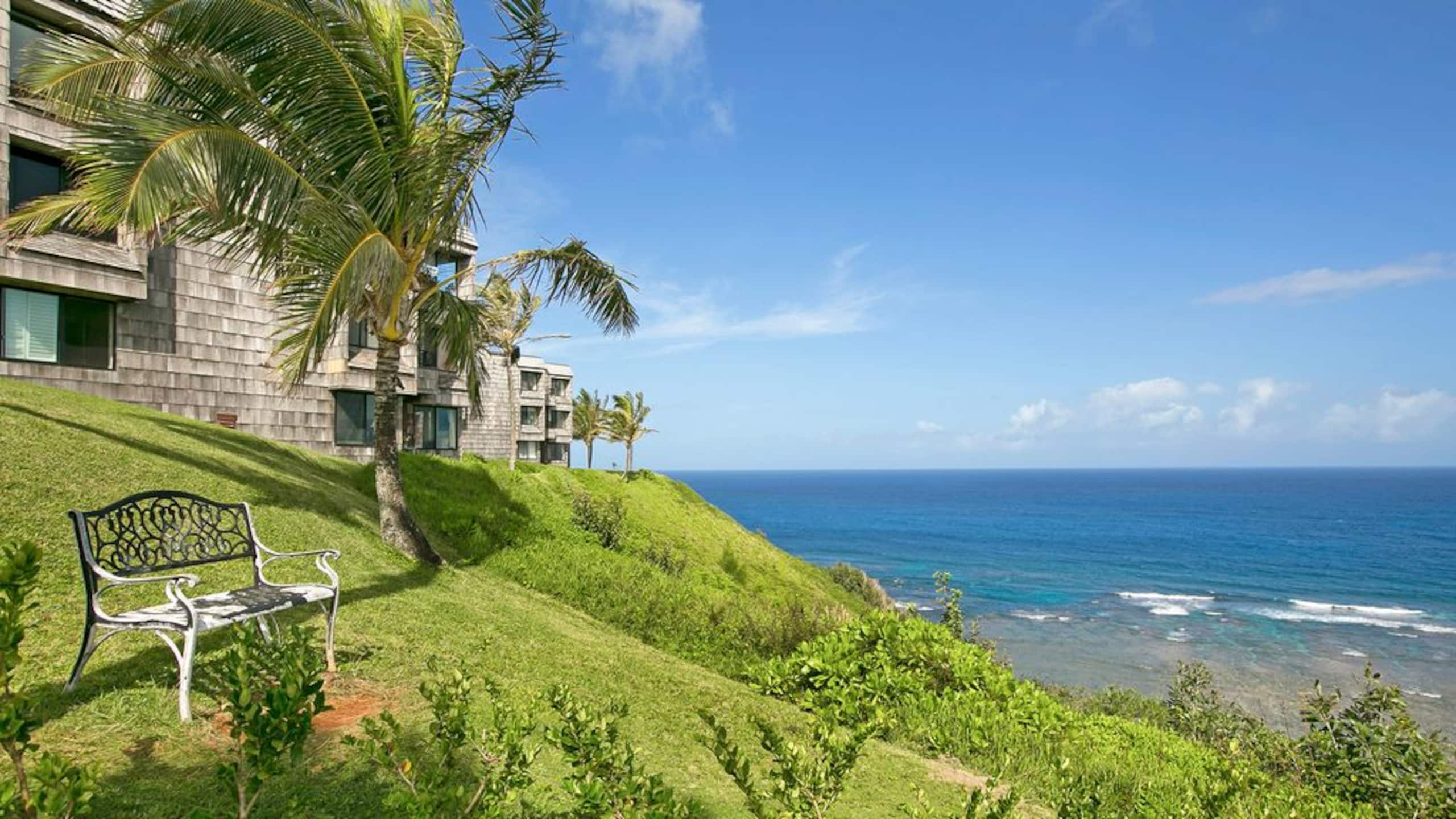 Oceanfront, Modern 2 bed w/ Panoramic Views, AC - Image 28