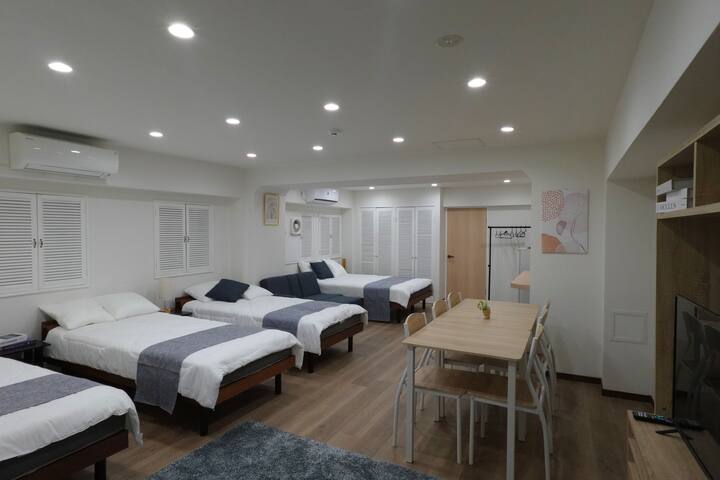 【301,302‐JR大久保駅すぐ隣】新宿から電車2分、JR大久保駅徒歩20秒,新宿駅から徒歩も可能 gallery image 4