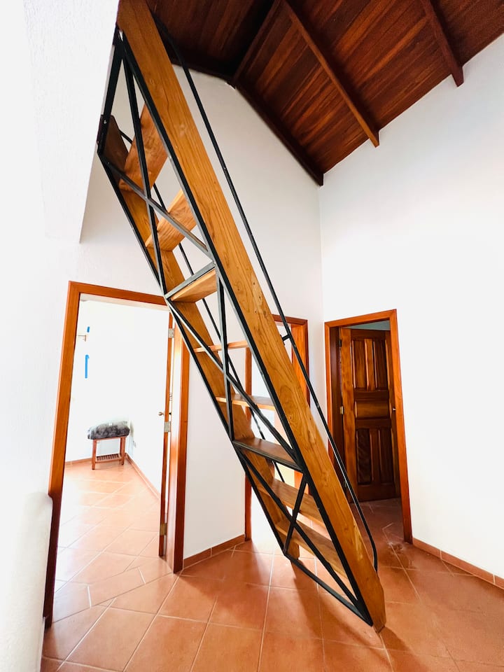 Casa 2 trapper til loft