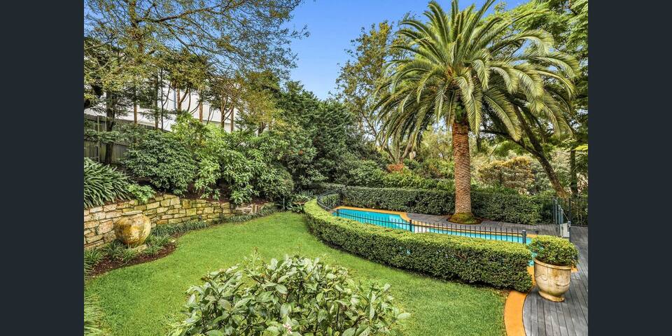 Villa Attunga ~ Luxury Home, Stunning Pool &Garden gallery image 2