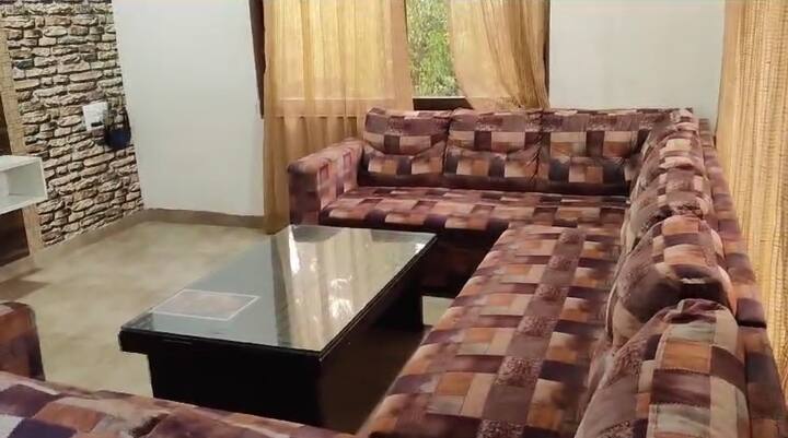 Living room image 6