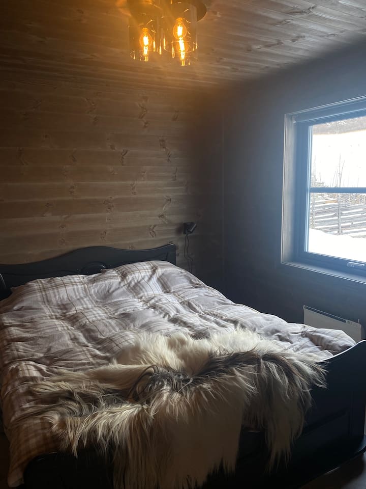 Საძინებელი 1