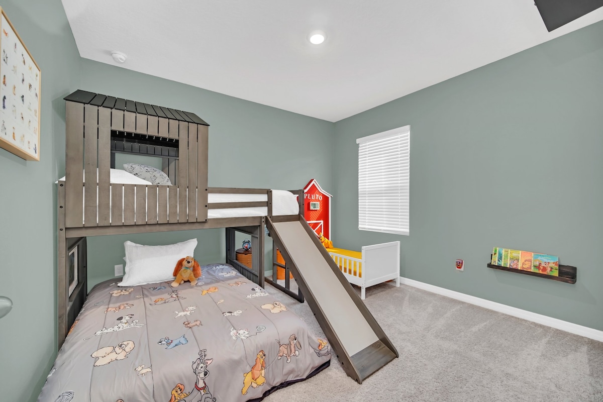 Twin over Full Includes a Toddler Bed. This room is great for a family want to stay close to their Small Children