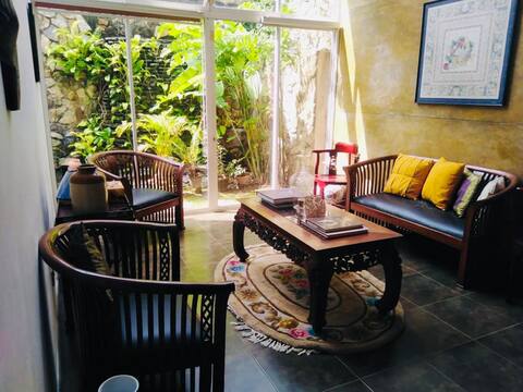 Kumbuk House