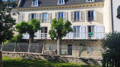 Character house for 15 people, 230 m2