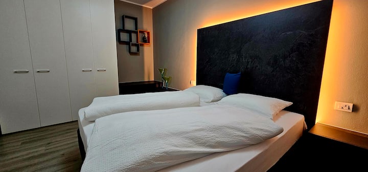 Საძინებელი - ორადგილიანი საწოლი