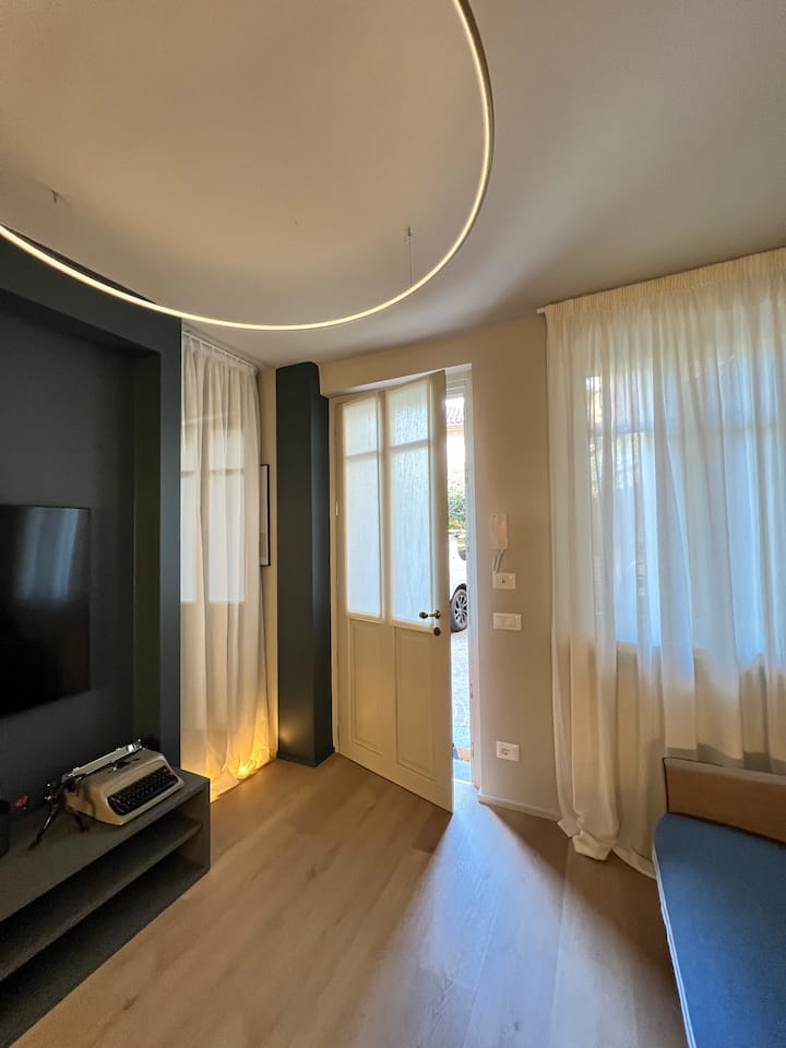 Casa Da Anna: Design, Parcheggio, Centro Storico. - Rodello