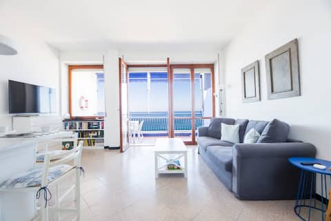 In front of the sea (Cinque Terre and Portofino)