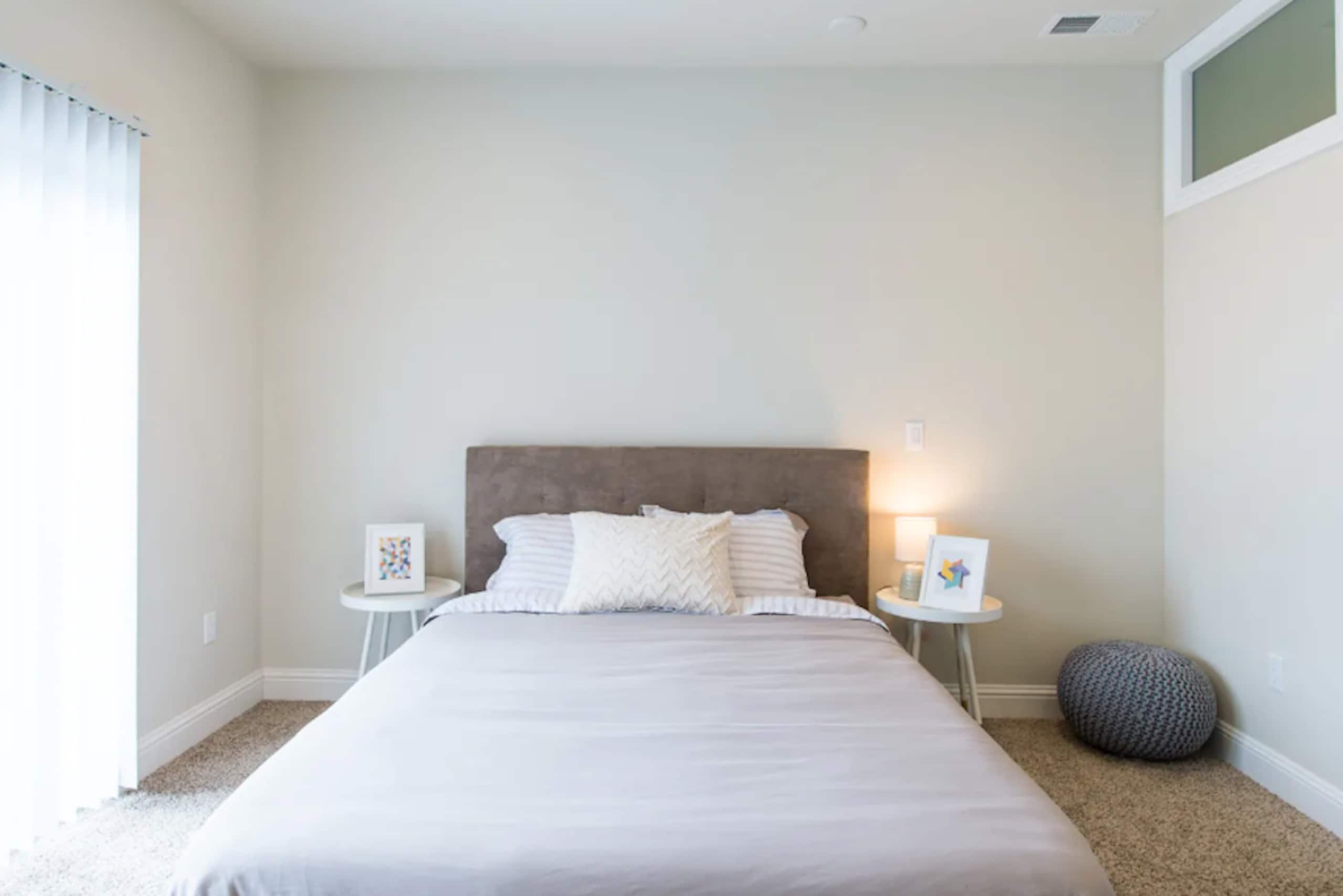 Home in Daly City · ★4.71 · 5 bedrooms · 8 beds · 3 baths - Image 19
