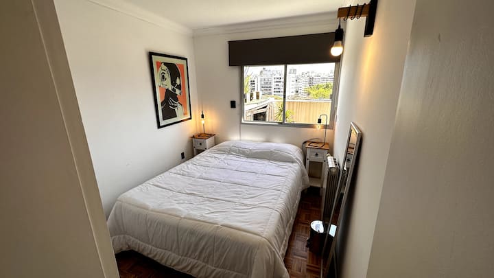 Segundo Dormitorio Queen Size Bed